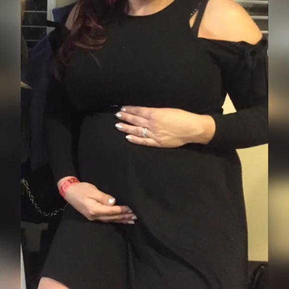 Maternity black cold shoulder dress - Picture 5 of 6